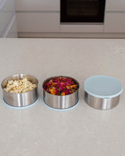 Load image into Gallery viewer, Stainless steel container with leakproof silicone lid for food storage. Perfect for storing leftovers, soups &amp; salads