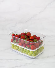 Load image into Gallery viewer, Medium fridge container that is clear, strong and durable. Features removable dividers for drainage. Can be stacked. Keeps refrigerated food fresher for longer.