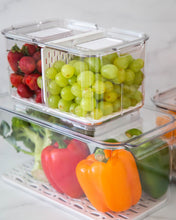 Load image into Gallery viewer, Fridge container set includes four fridge containers that are clear, strong and durable. Features removable dividers for drainage. Can be stacked. Keeps refrigerated food fresher for longer.