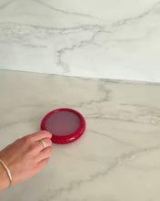 Load image into Gallery viewer, Silicone tomato saver pod with flexible lid designed to keep cut tomatoes fresh and prevent drying