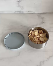 Load image into Gallery viewer, Stainless steel container with leakproof silicone lid for food storage. Perfect for storing leftovers, salads &amp; snacks